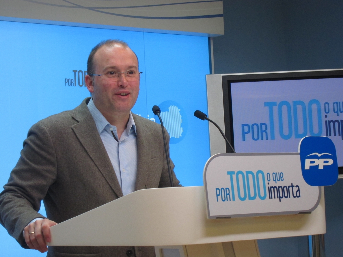 PPdeG, «dispuesto» a oír propuestas de PSOE y BNG para «estudiar» la participación de las mareas en debates para el 24-M