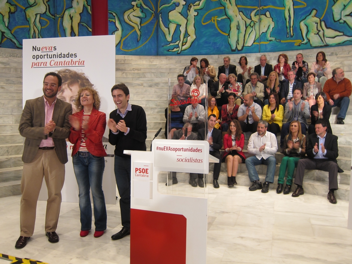 Hernando (PSOE) llama «sinvergüenza» a Rato y responsabiliza a Rajoy del «blanqueo de dinero»