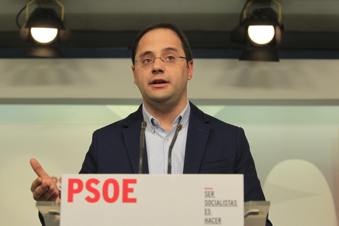Luena (PSOE) asegura que la »trama eólica» de Castilla y León es uno de los mayores casos de corrupción de España