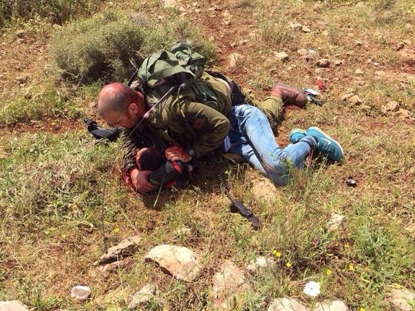 La policía israelí mata a un palestino de 17 años que intentaba apuñalar a los agentes