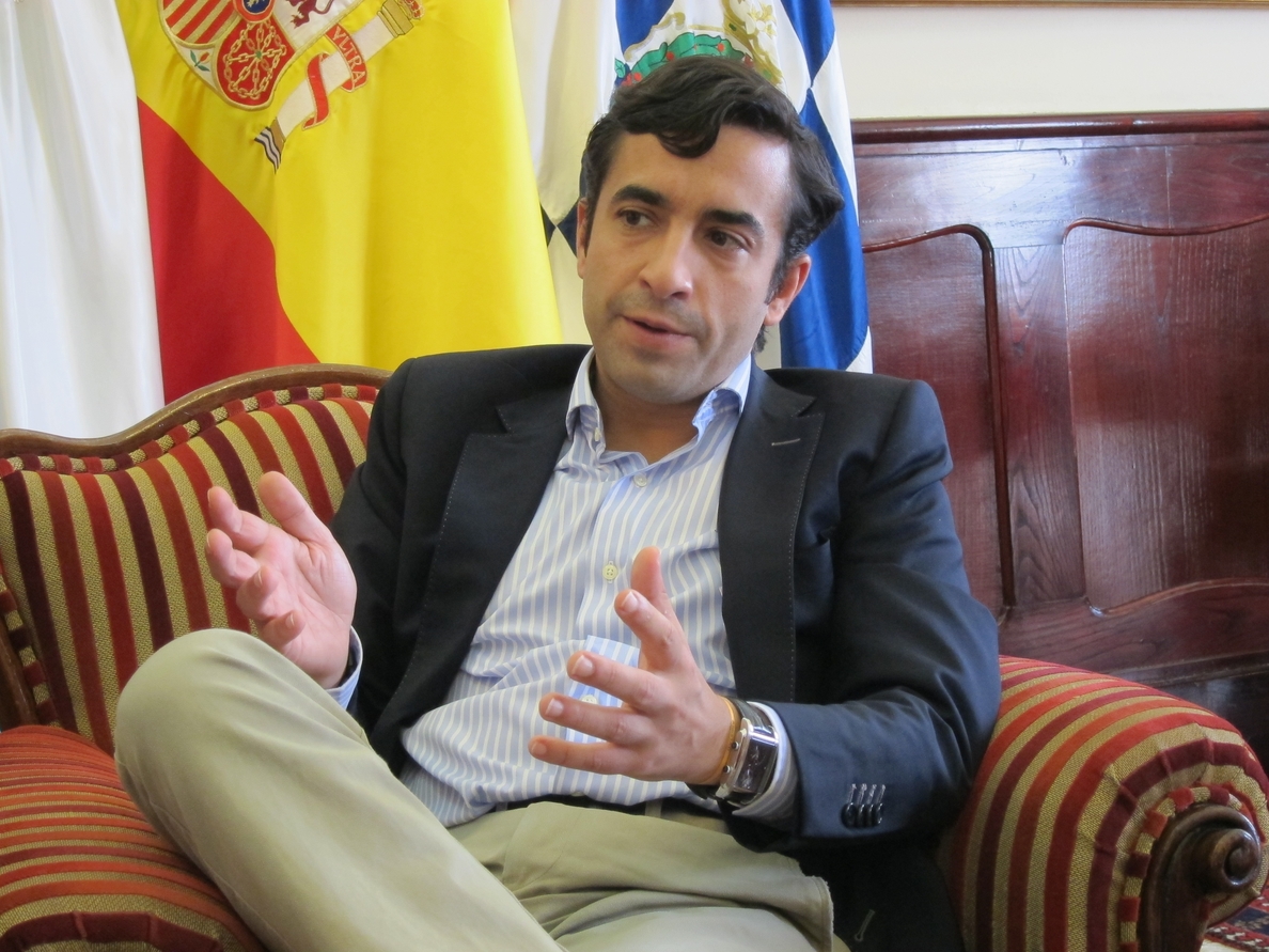 Rey Varela (PP) promete «en 100 días» una «normativa ambiciosa de transparencia y buen gobierno» para Ferrol