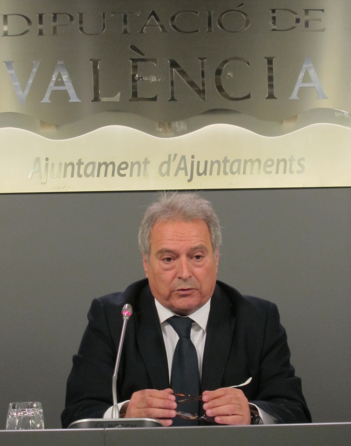 La oposición acusa al PP de «saquear» las instituciones en Valencia