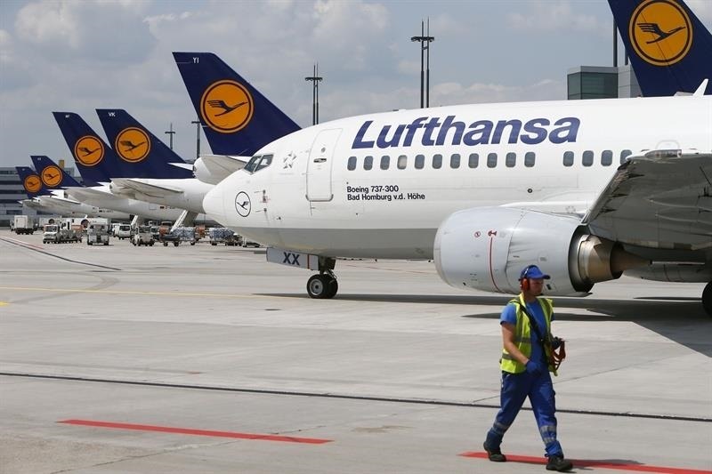 Grupo Lufthansa gana 425 millones en el primer trimestre frente a pérdidas