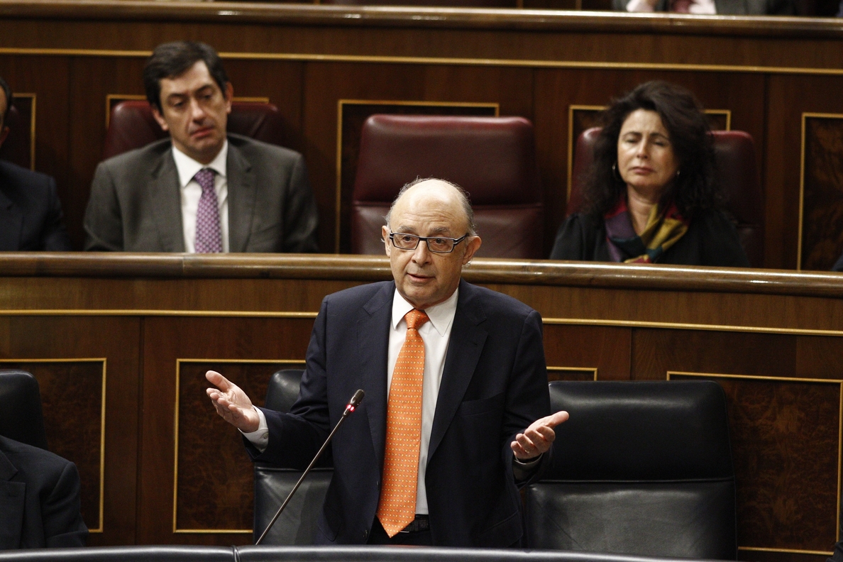 Bruselas cree que España no cumplirá el déficit y crecerá un 2,8% en 2015