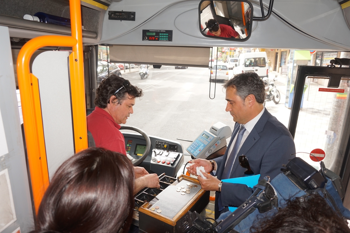 Mariscal (PP) mejorará el transporte público de Cuenca y lo adecuará a las demandas reales de los vecinos