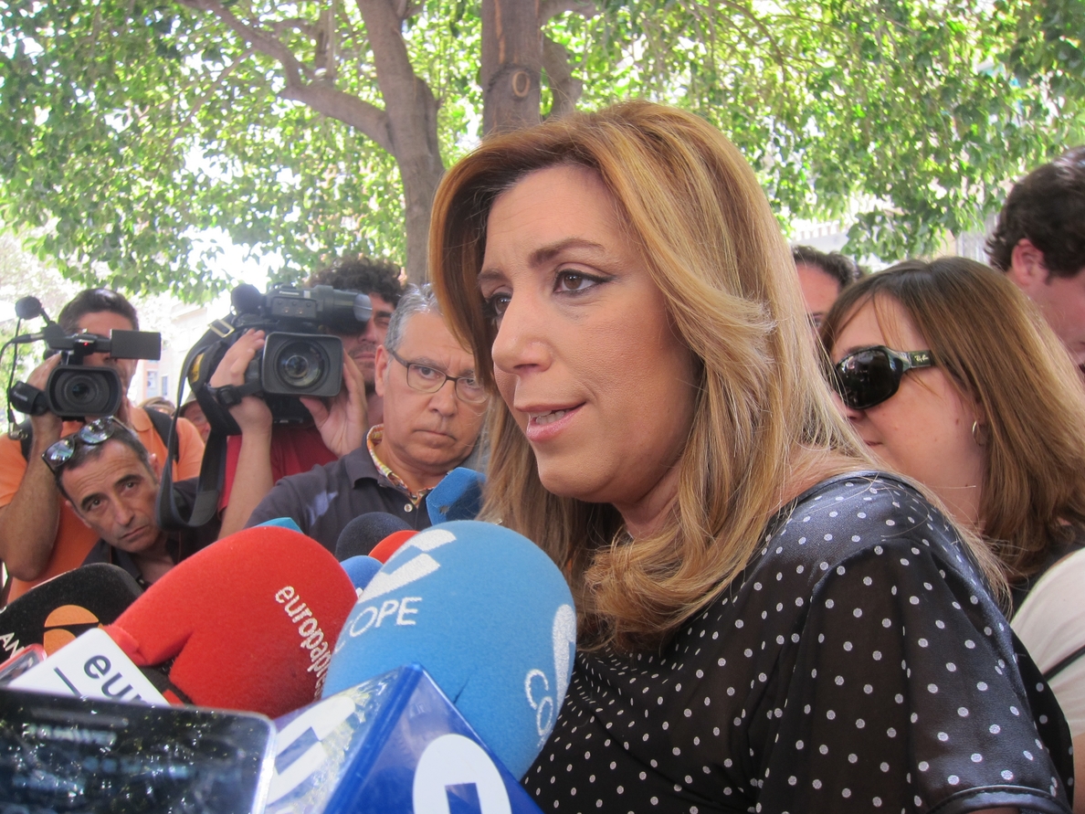 Susana Díaz critica «el seguidismo» de los partidos nuevos al PP, que es la formación del «no en Andalucía»