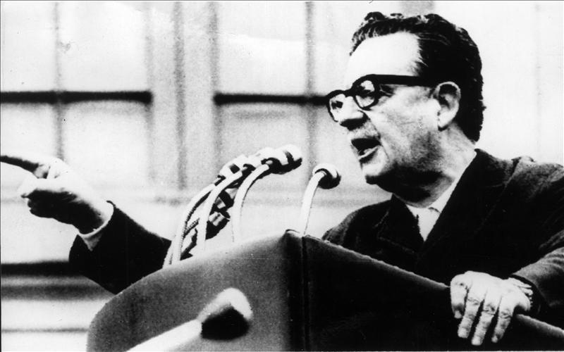 Allende, el hombre detrás de la estatua de bronce revelado en Cannes