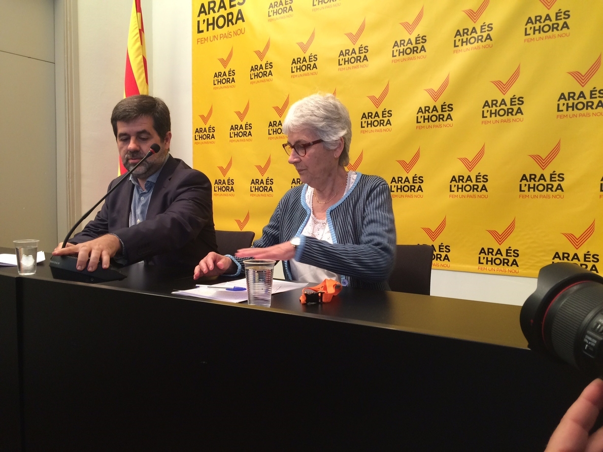 ANC y Òmnium no ven pérdida de mayoría soberanista en la victoria de Colau