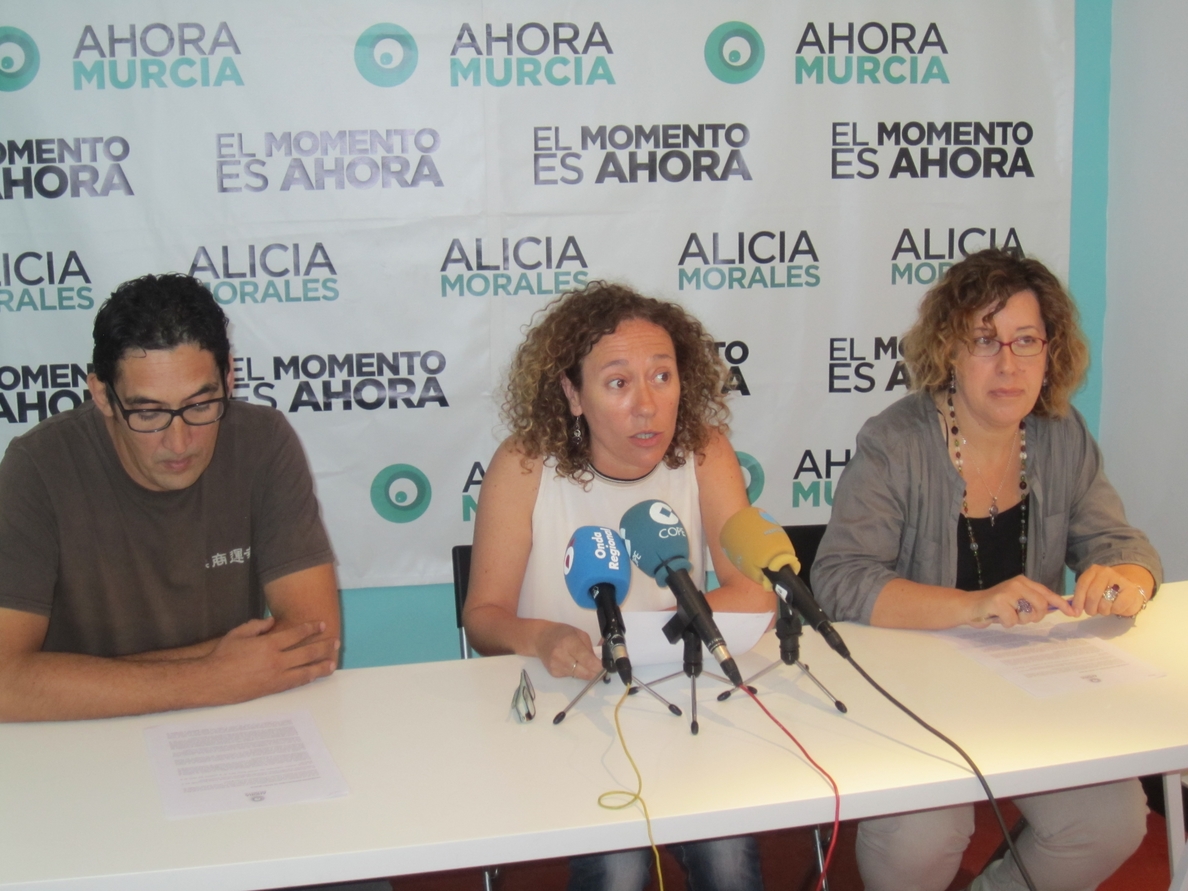 Ahora Murcia dice que no son los designados para empezar negociaciones y PSOE y C»s debe acordar una posición