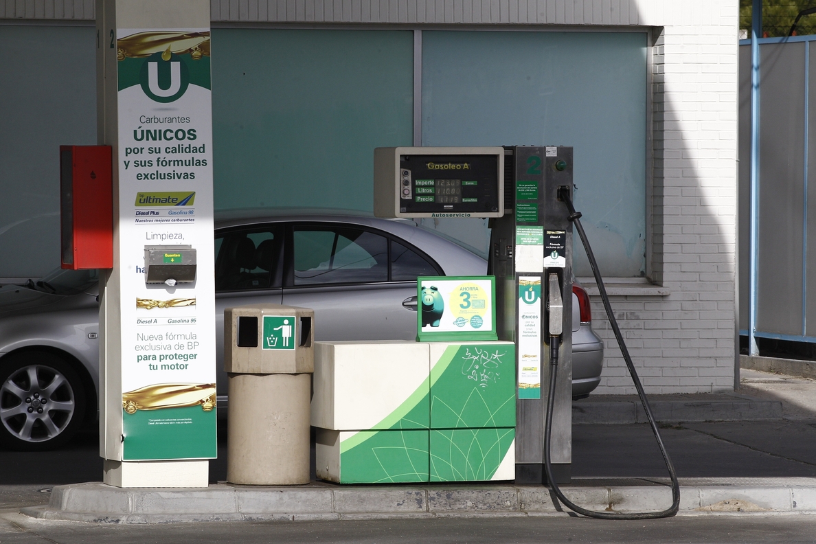 Industria elevará al 5% el objetivo de biocarburante en 2016, lo que subirá hasta un 0,5% el diésel
