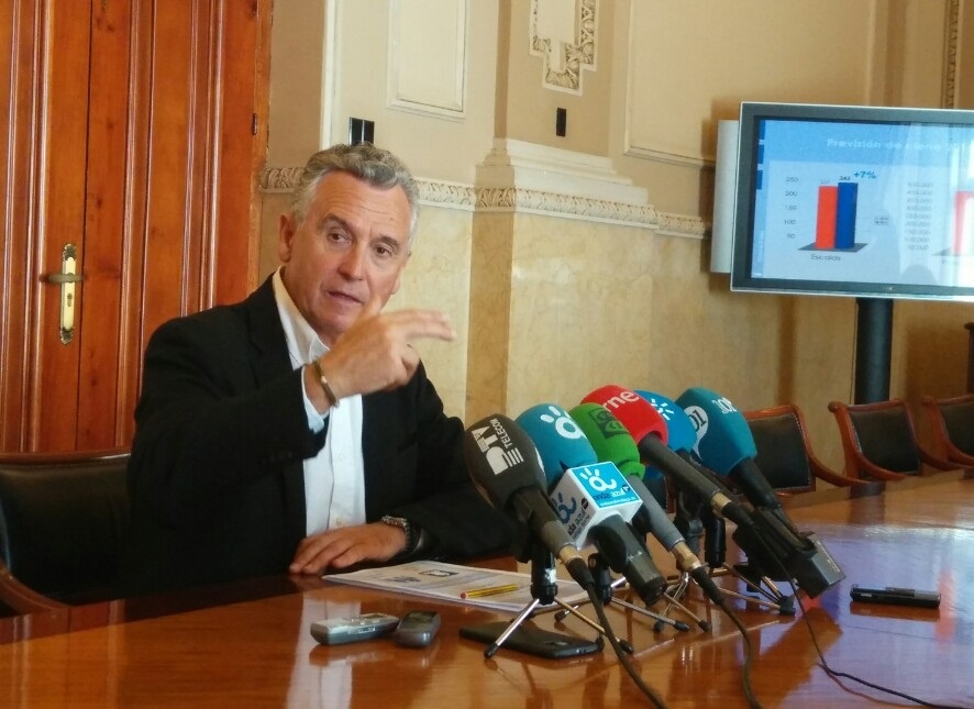 Plata dice que el nuevo Gobierno andaluz es «muy interesante», con personas de «gran conocimiento» de las áreas