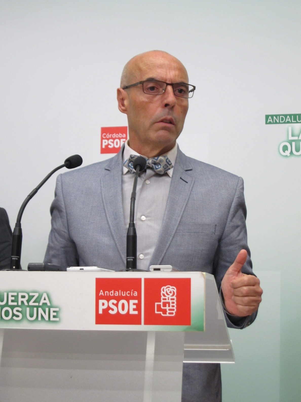 Hurtado (PSOE) insiste en que «sin AFIS no habrá vuelos comerciales» en el Aeropuerto de Córdoba