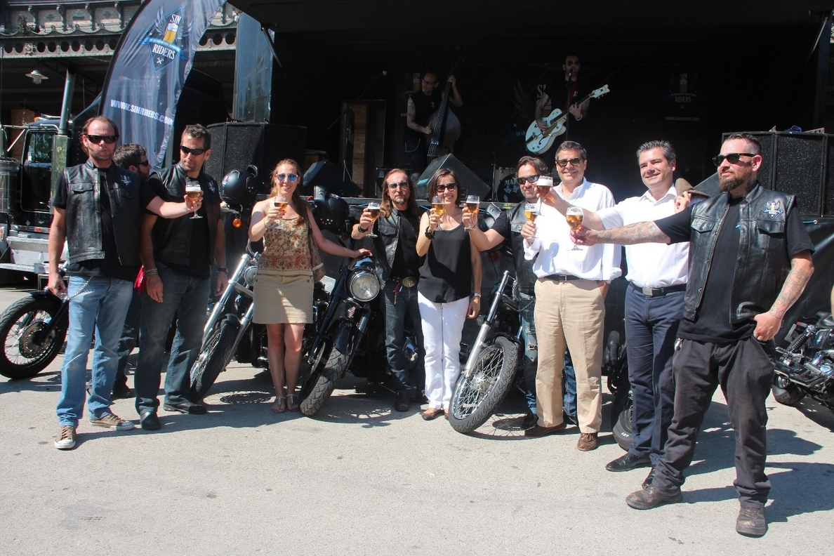 Los »sin Riders» llegan a Extremadura con sus motos para concienciar sobre la incompatibilidad de alcohol y conducción