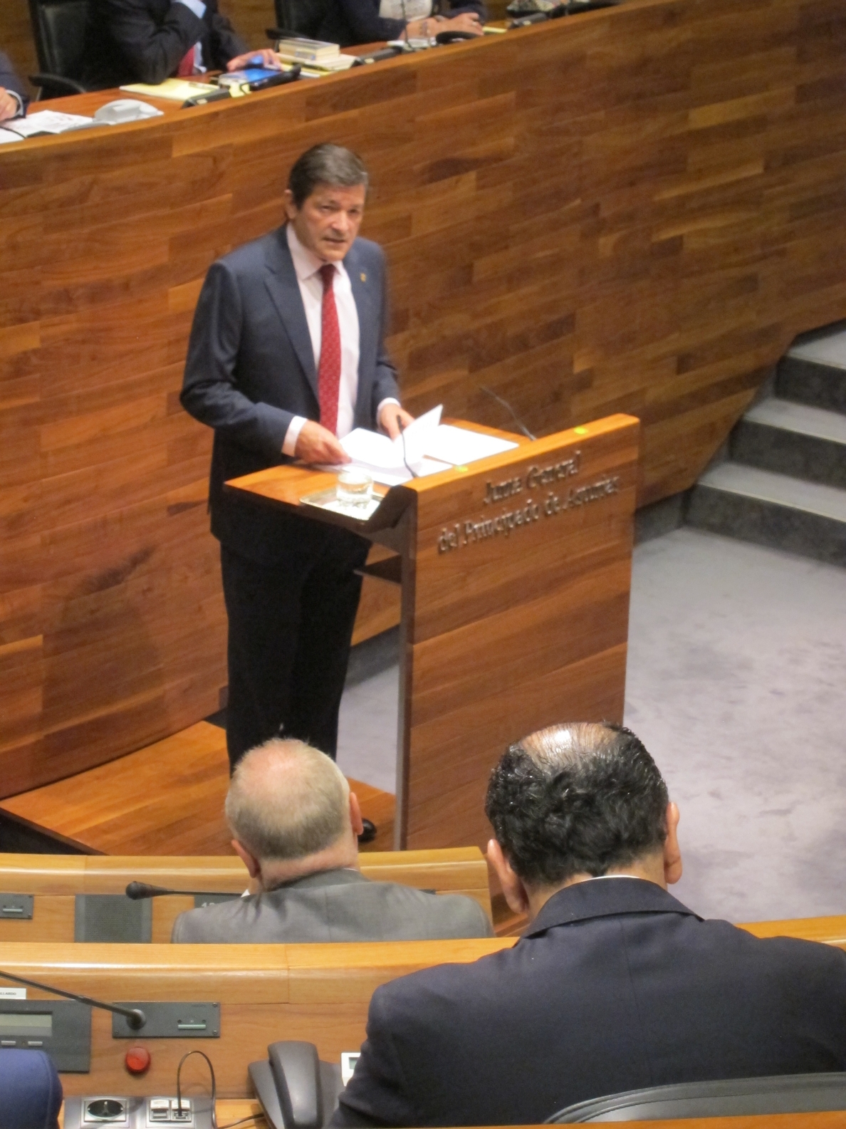 Javier Fernández prioriza consolidar el Estado de Bienestar en Asturias