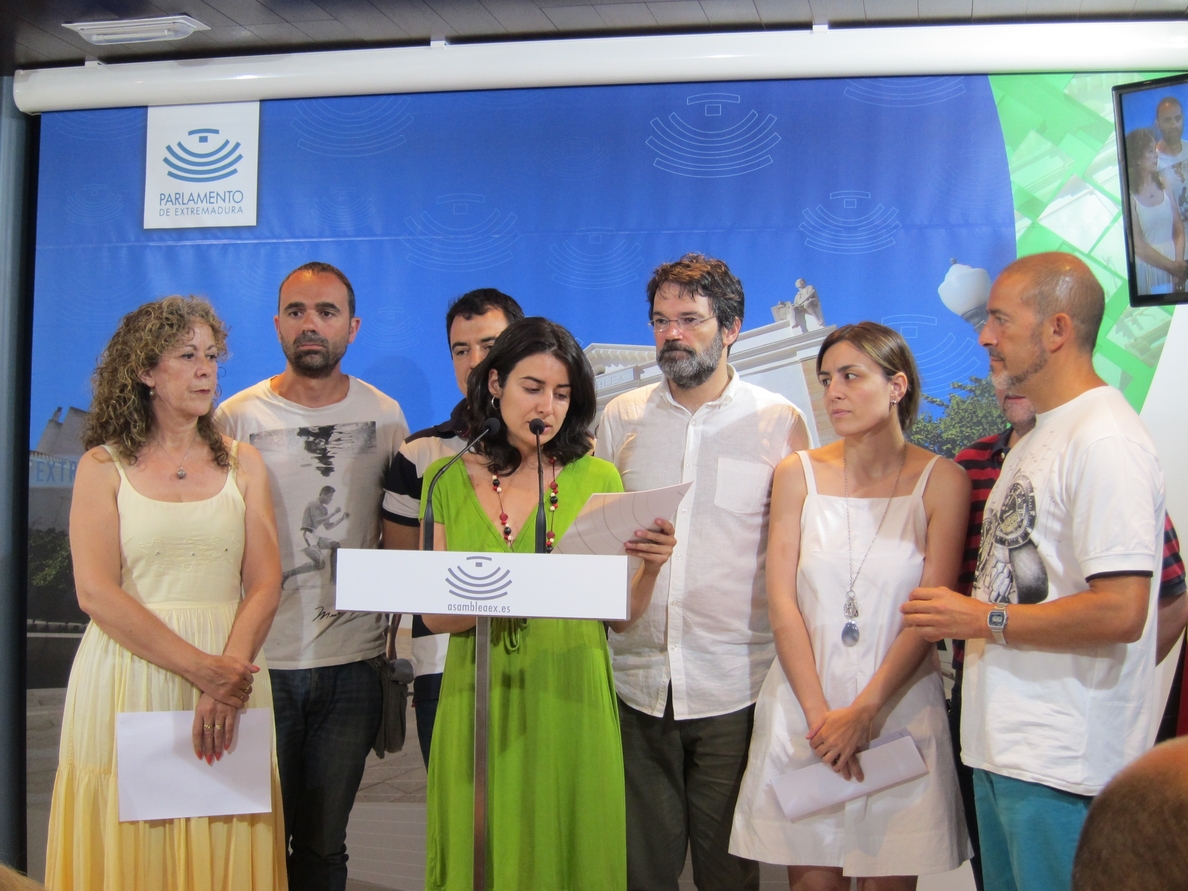 Podemos y varias entidades de la región firman un manifiesto para la «paralización inmediata» de la Lomce en Extremadura