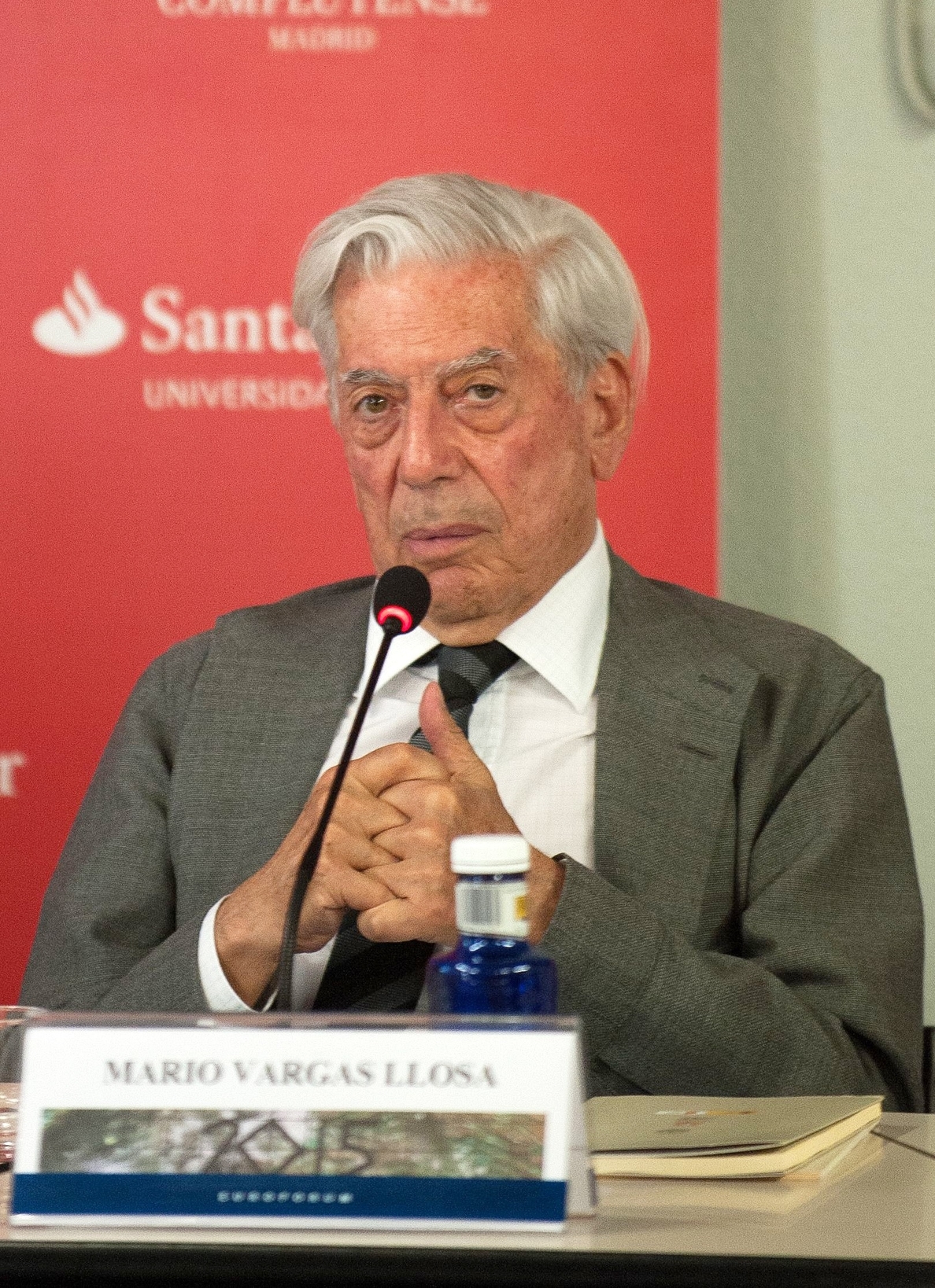 Mario Vargas Llosa participa en los cursos de verano de San Lorenzo de El Escorial