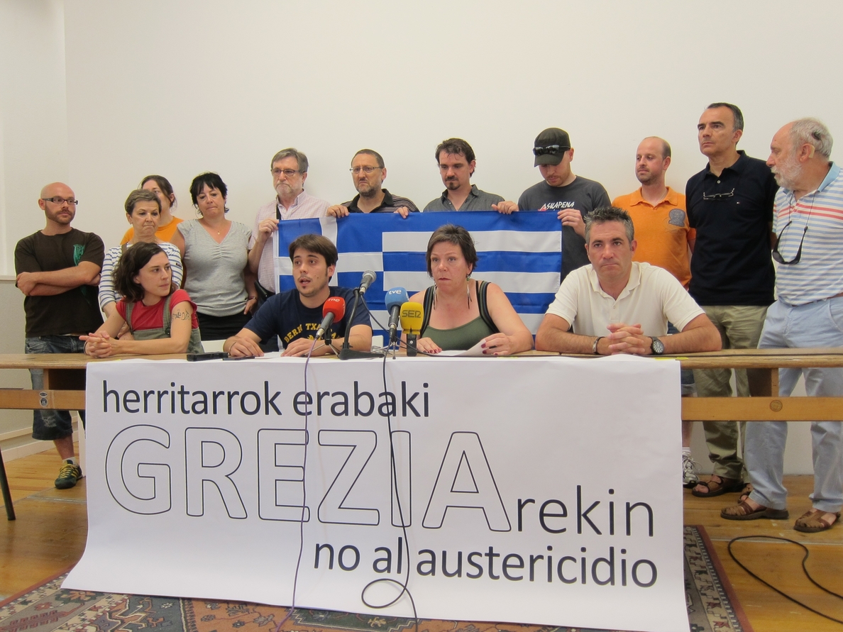 Partidos, sindicatos y colectivos convocan este viernes un acto político en Pamplona en solidaridad con Grecia