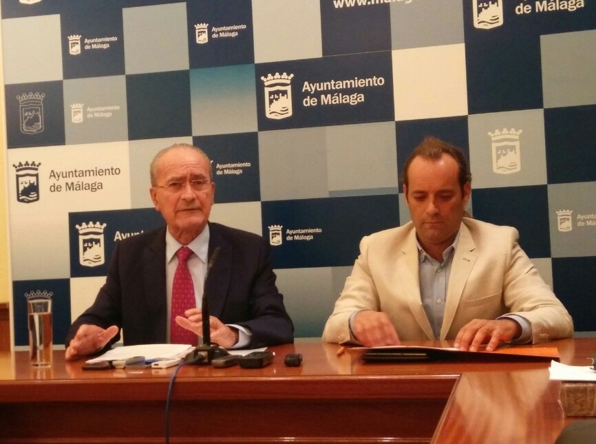 El Ayuntamiento de Málaga ahorrará 1,1 millones al año con la reducción de salarios de directivos municipales