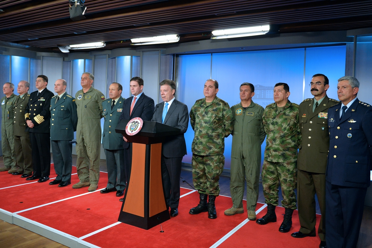 Santos anuncia importantes cambios en la cúpula militar