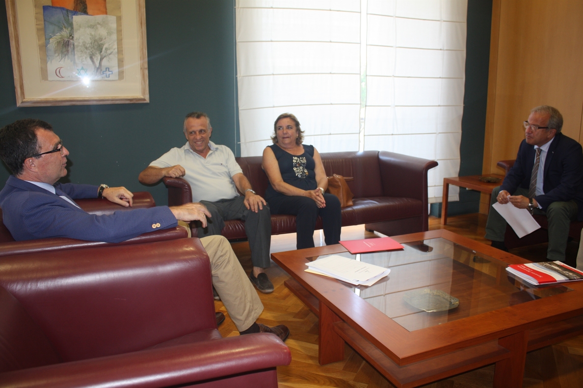 Cruz Roja de Murcia propone al Ayuntamiento aumentar su colaboración en áreas como la infancia y personas vulnerables