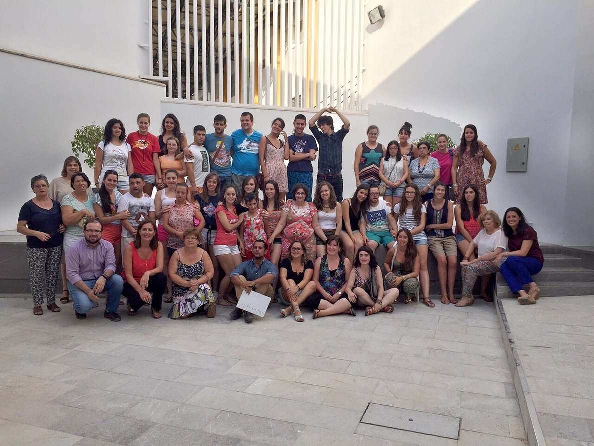 Voluntarios de diferentes comunidades participan en Osuna (Sevilla) en un campo de trabajo para jóvenes con discapacidad