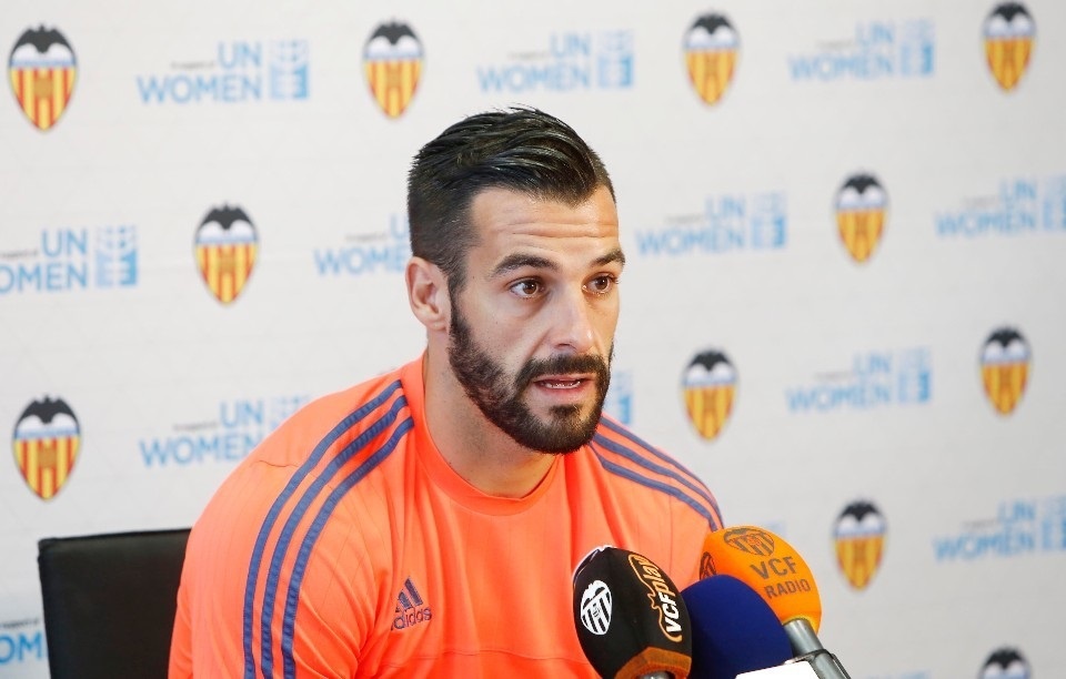 Negredo: «Estoy muy a gusto en Valencia, mi prioridad es quedarme»