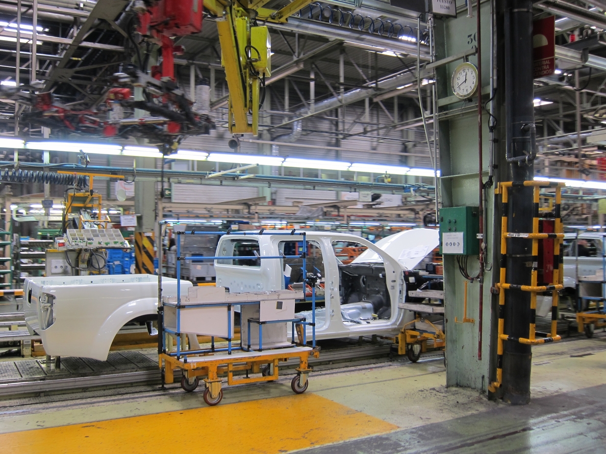La planta de Nissan en Barcelona fabrica este viernes las últimas unidades del Navara y el Pathfinder