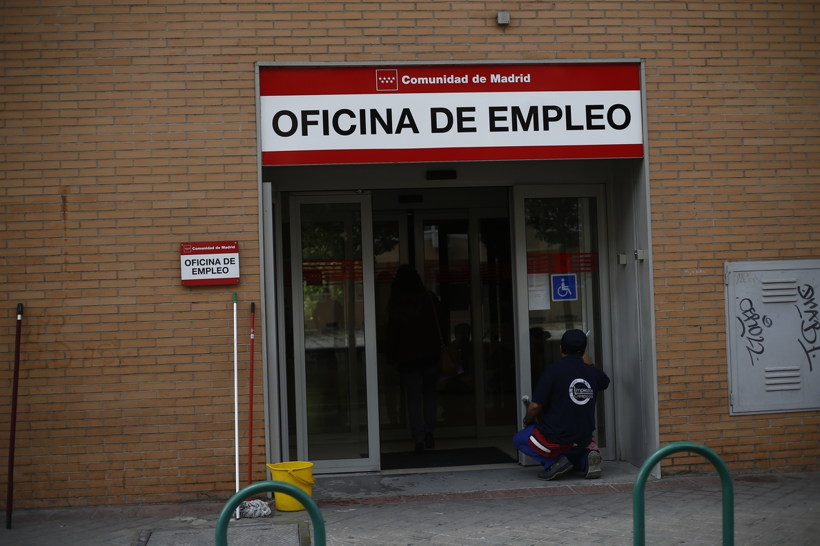 El número de parados baja en Madrid en 6.433 en julio al alcanzar los 454.661 desempleados
