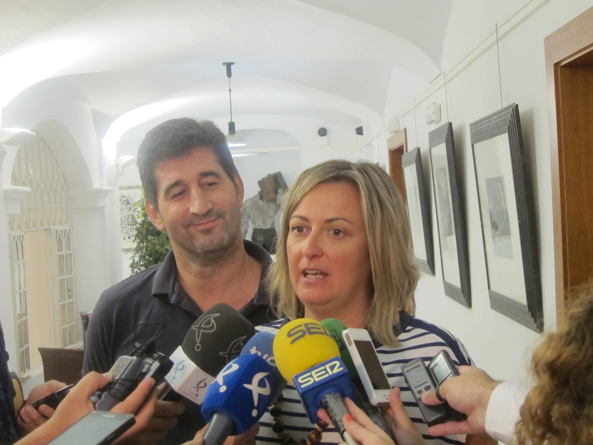 La Asamblea de Extremadura ofrece apoyo a la Ruta de Carlos V de La Vera ya que es «un bien» regional