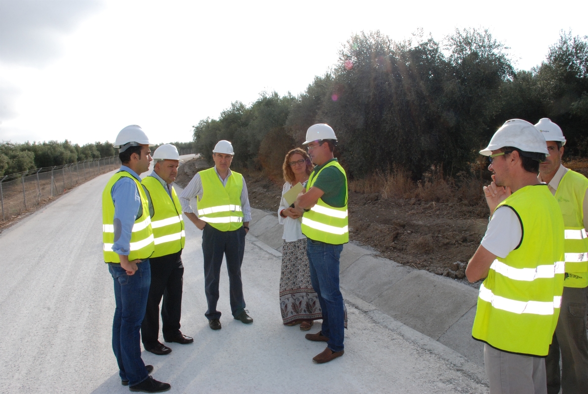 La Junta invierte 120.999 euros en la mejora de un camino rural en Palma del Río