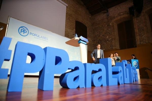 Rajoy apuesta por un nuevo modelo de financiación «para todos» y por continuar con la bajada de impuestos