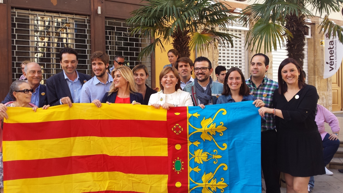 PPCV pide a valencianos de todo el mundo que suban a las redes sociales una foto con la Senyera y #TrauLaSenyera