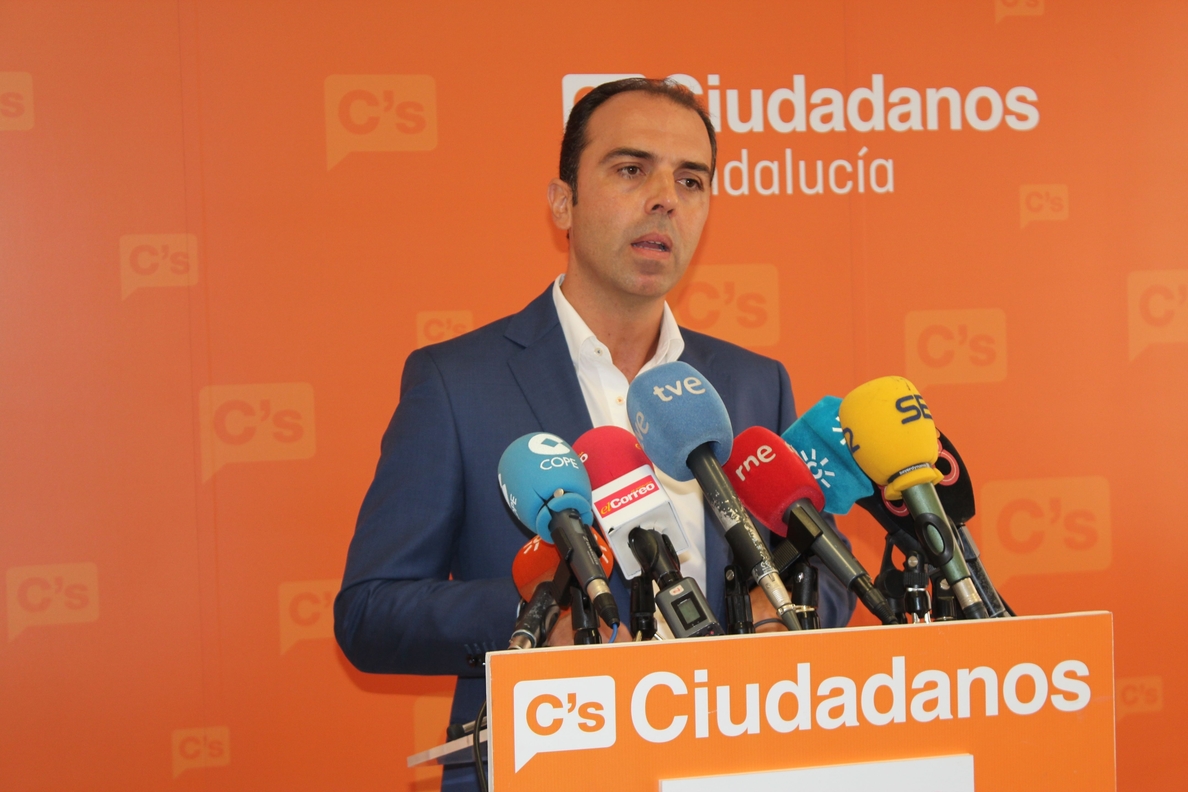 Millán (C»s): «Es lamentable que el alcalde siga negando la subida generalizada de impuestos»
