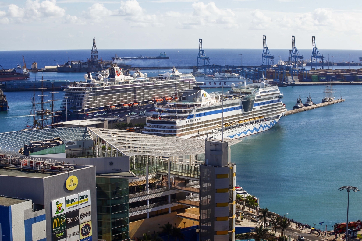 Gran Canaria aumenta su número de cruceristas un 18% hasta agosto y Tenerife un 5,14%
