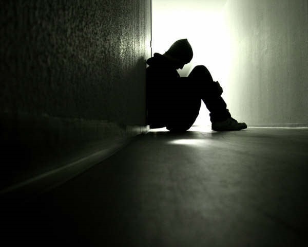 Aumentan de forma «alarmante» las autolesiones en adolescentes por un efecto contagio «brutal», según ANAR