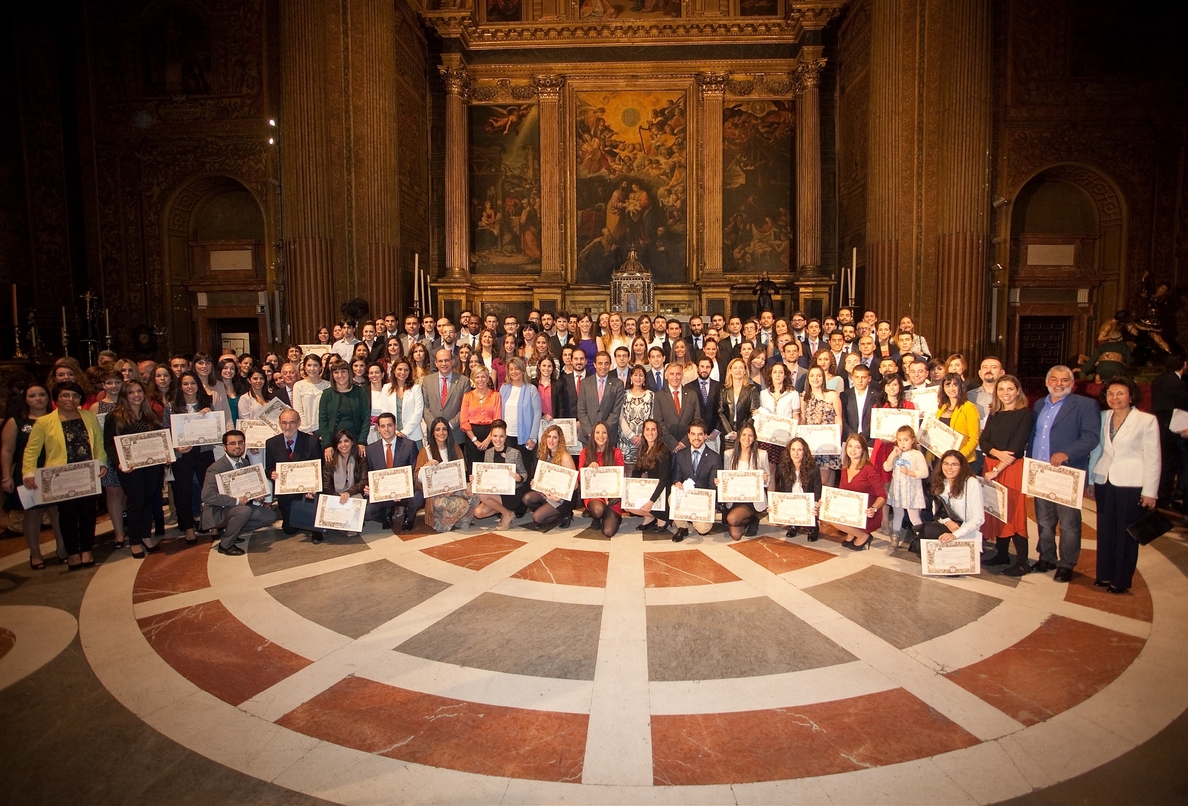 La US reconoce la excelencia de sus estudiantes en los Premios Extraordinarios Fin de Carrera