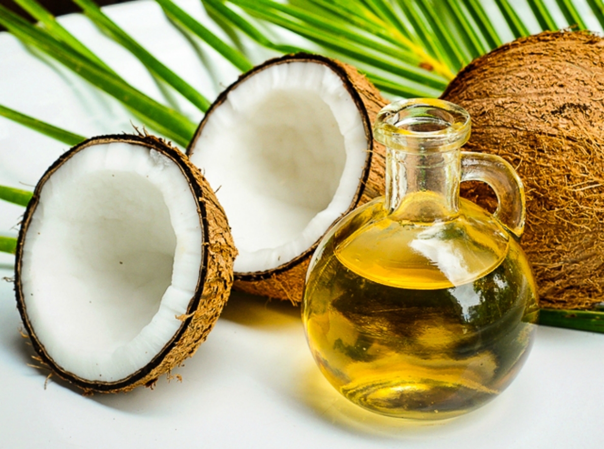 El aceite de coco puede controlar el crecimiento excesivo de un hongo patógeno en el tracto gastrointestinal