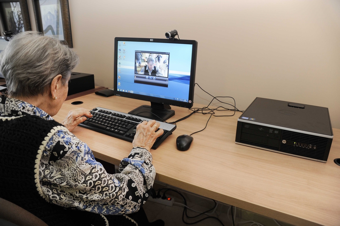 Los mayores encuentran un apoyo en las nuevas tecnologías para mejorar su calidad de vida