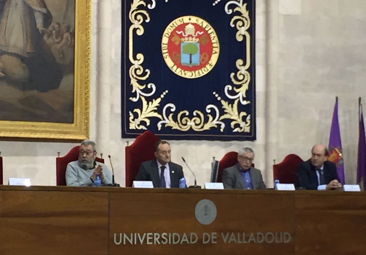 Méndez y Toxo esperan que el nuevo Gobierno recupere el diálogo social, roto tras la reforma laboral
