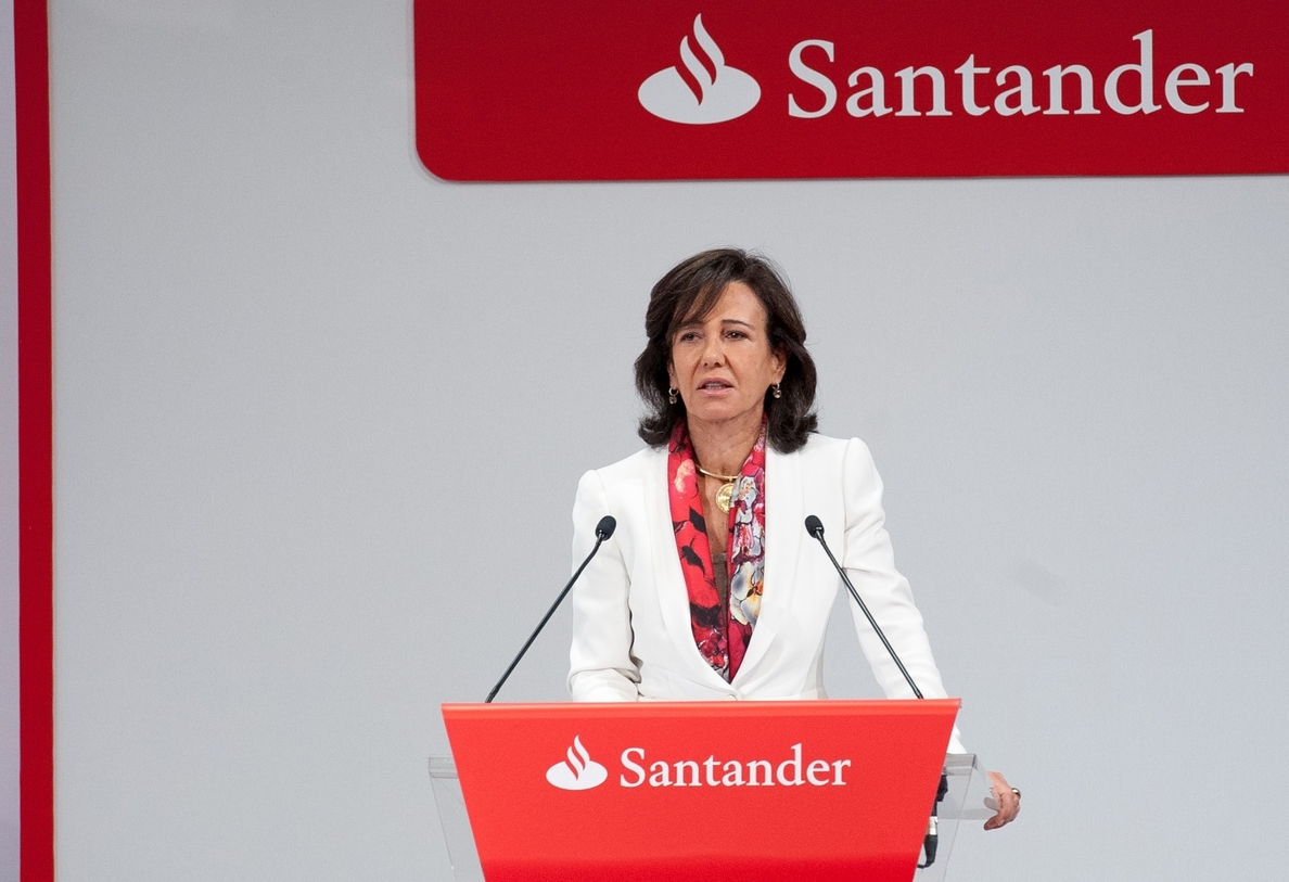 Ana Botín pide a los banqueros actuar con «integridad» como clave del éxito en los próximos años