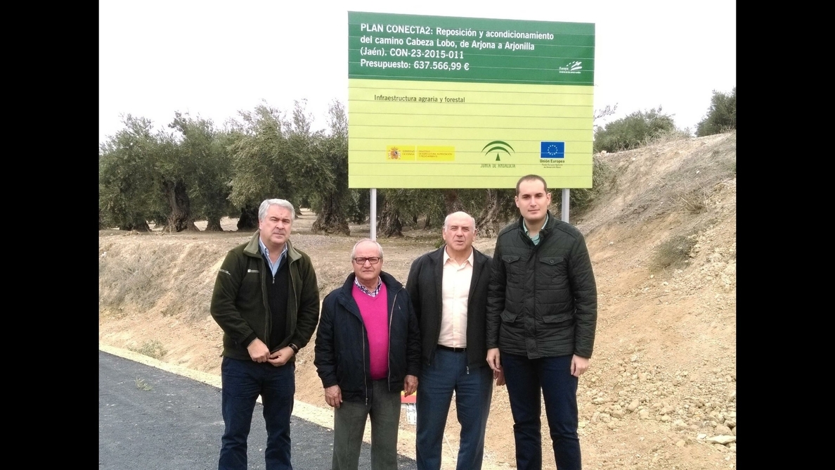 Recta final en la mejora del acceso a explotaciones agrarias de caminos Lahiguera-Cazalilla y Arjona-Arjonilla