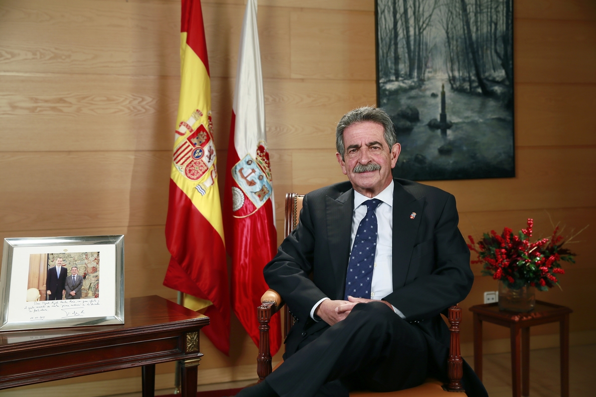 Revilla asegura que 2016 será un «año de oportunidades» para Cantabria
