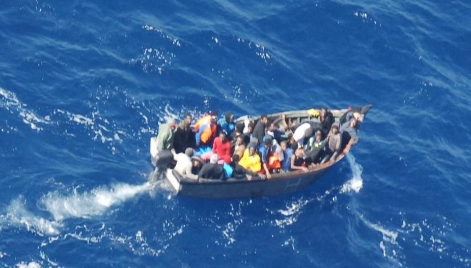 Un total de 844 inmigrantes llegan a las costas canarias en 2015