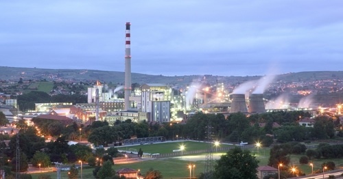 Solvay tratará emisiones de humos en barcos y chimeneas y recuperará metales pesados de las minas