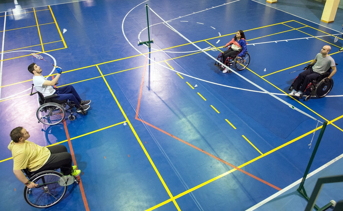 El Hospital Nacional de Parapléjicos consolida el bádminton adaptado entre los deportes para los pacientes