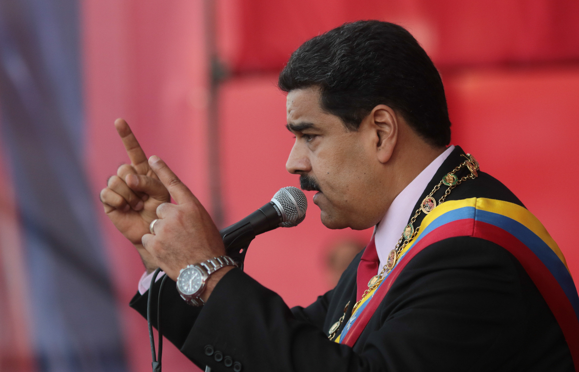Maduro insiste en el diálogo nacional aunque critica el papel de la oposición en la OEA
