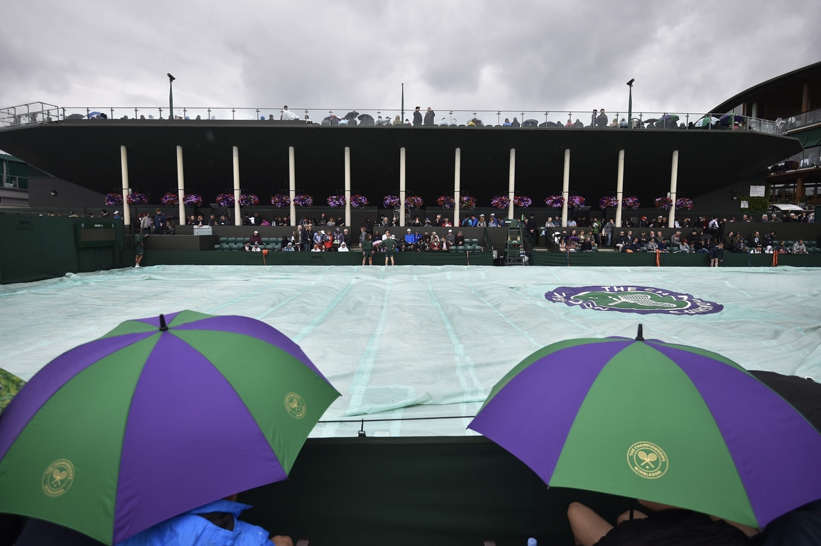 La tercera jornada de Wimbledon arranca con amenaza de lluvia