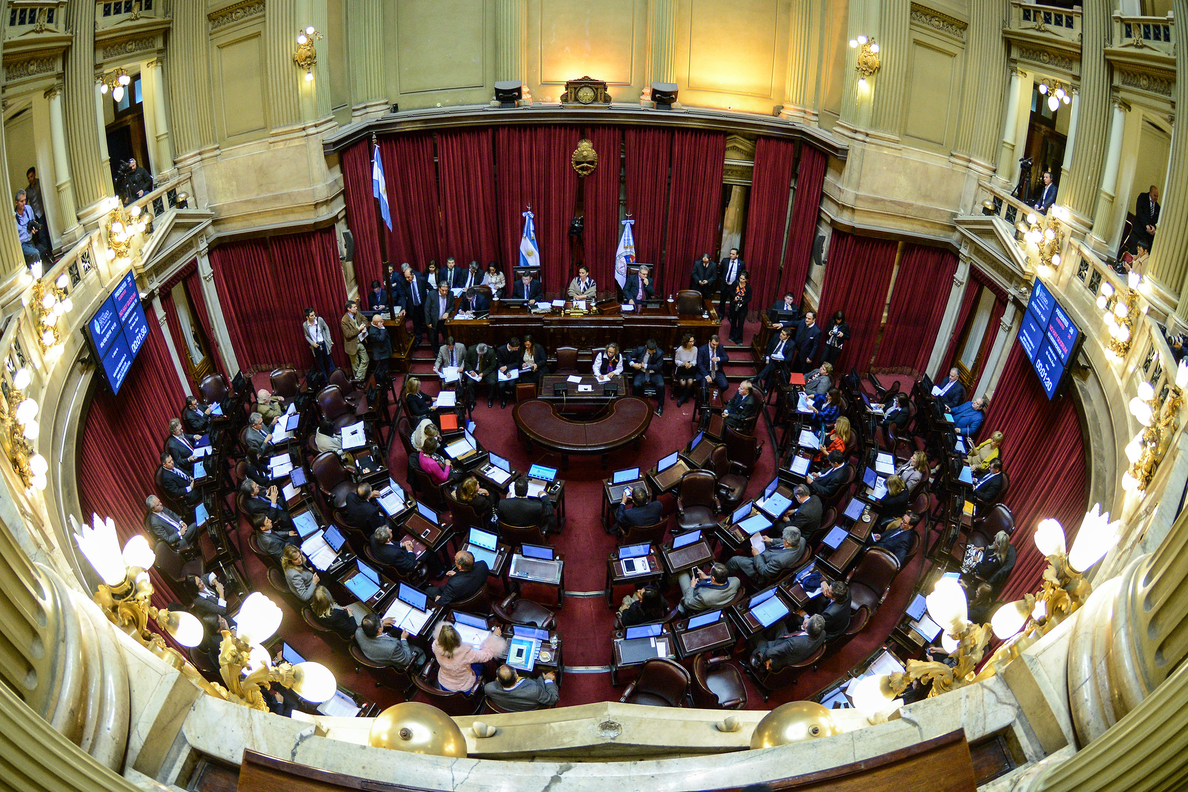 El Congreso argentino aprueba la ley de blanqueo para pagar el ajuste de las jubilaciones