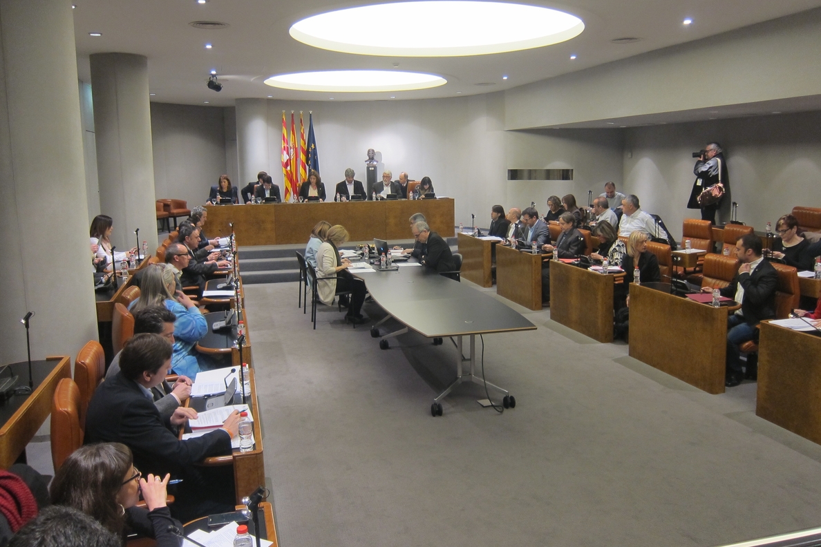 La Diputación de Barcelona aprueba retirar los honores a Franco y su régimen por unanimidad
