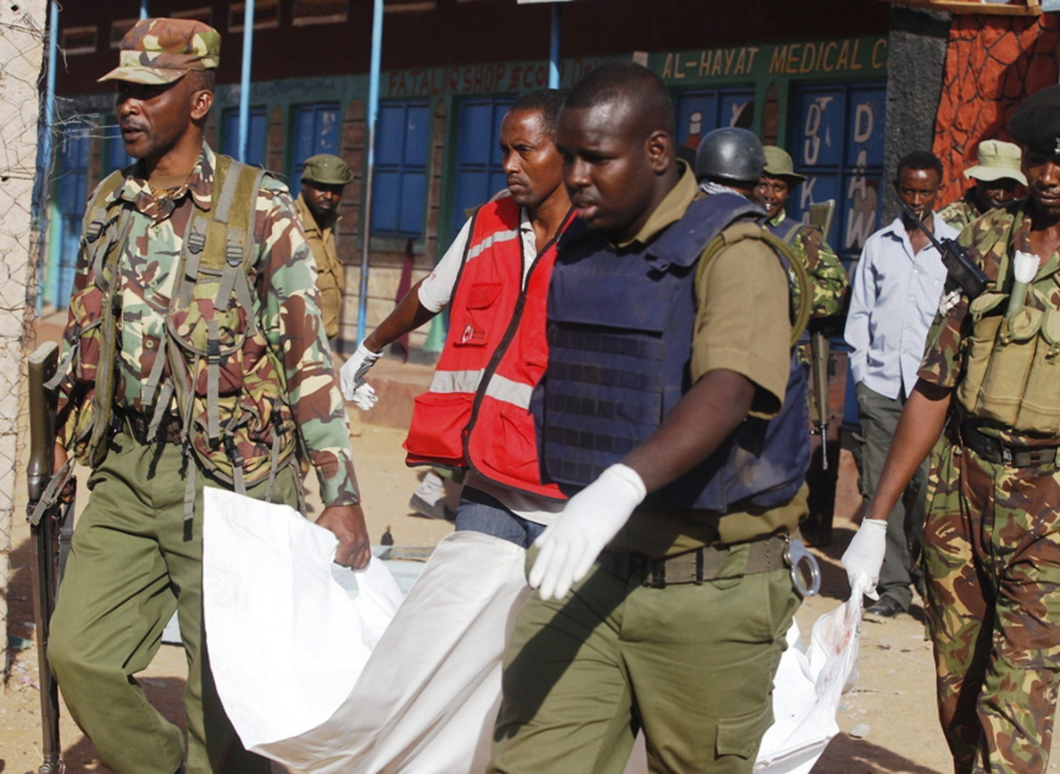 Al menos 6 muertos en un ataque yihadista contra dos autobuses en Kenia